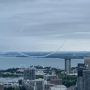 https://magnificient-view-next-cn-tower-rogers-union-mtcc.niagara-fallshotels.com