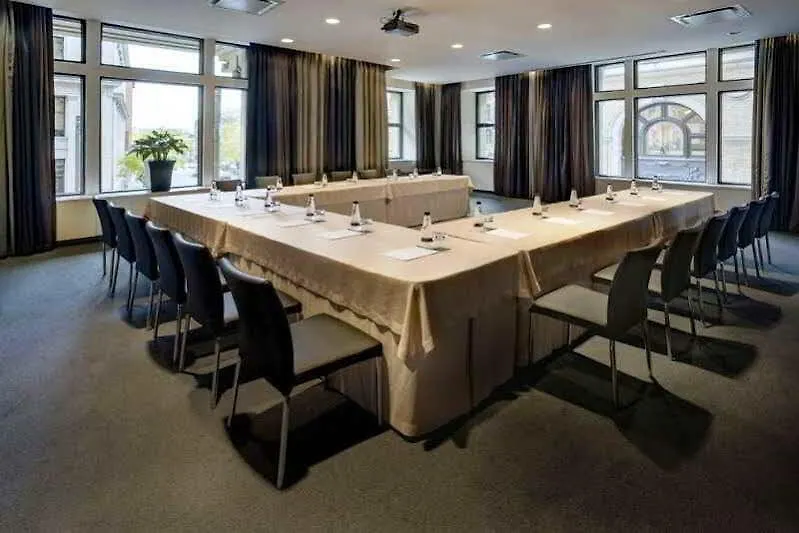 Hotel St Paul, Montreal, A Member Of Design Hotels  Montreal